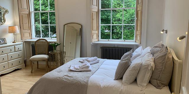 Bed with chair 1 348190754