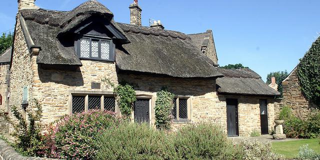 Revolution House Side 1539939933