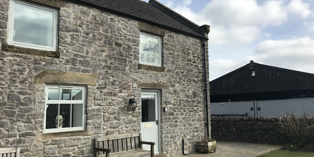 Rakes Cottage Front